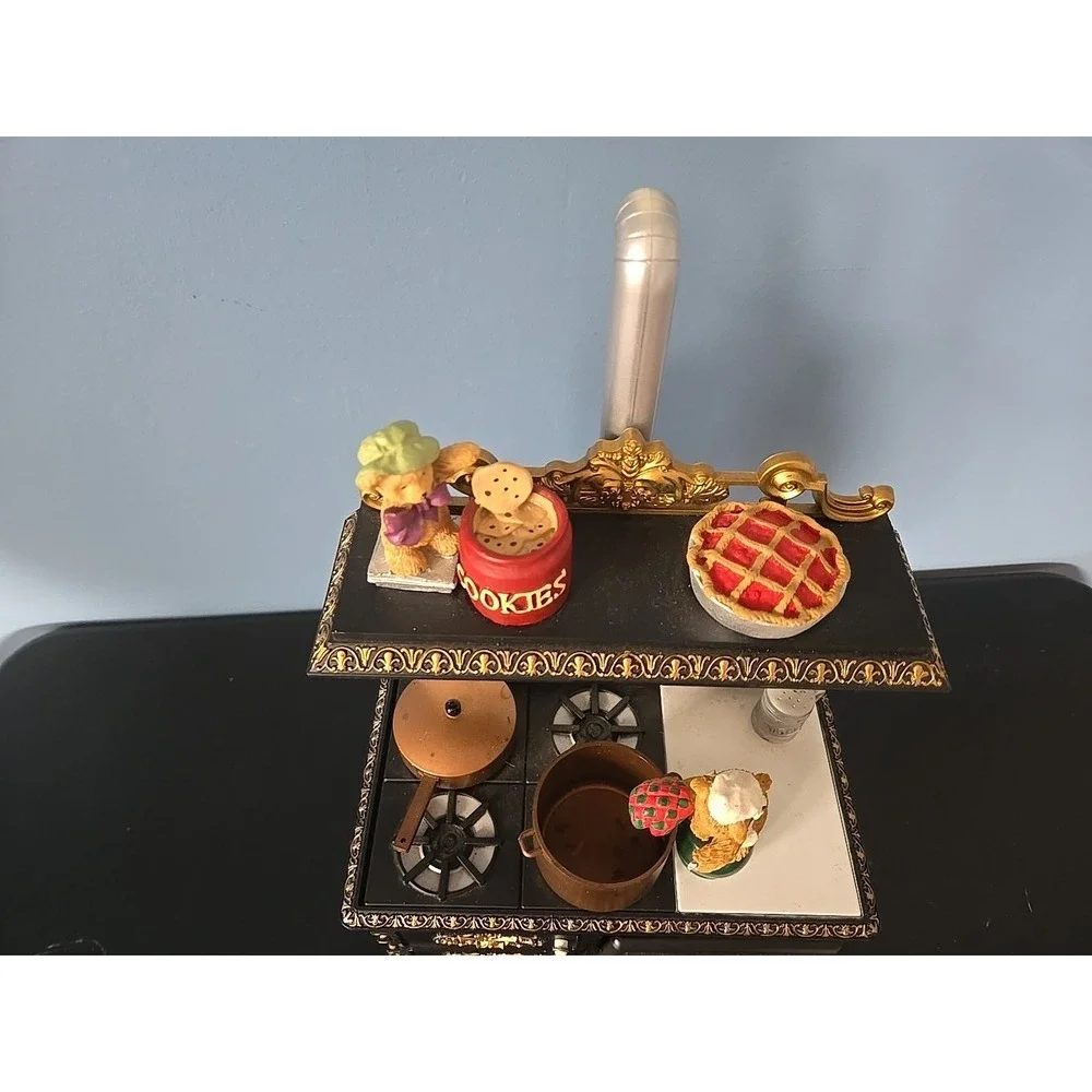 1998‎ Mr Christmas Cooking For Christmas Animated Musical Stove Songs Cookie Jar